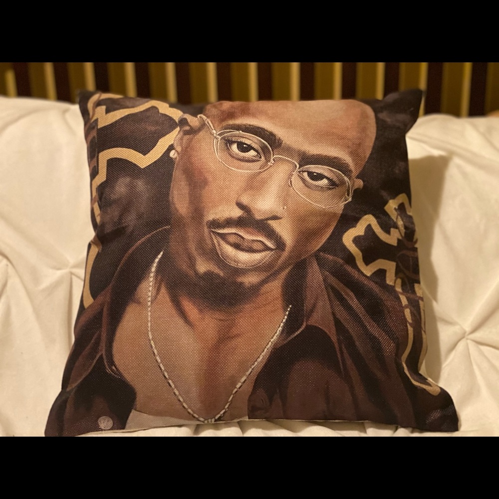2pac Shakur Decorative Linen Throw Pillow Cover